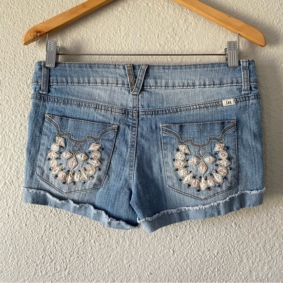 VTG L.E.I. Ashley Low Rise Micro Mini Shorts Junior 7 Light Wash Embroidered Y2K - Picture 9 of 15